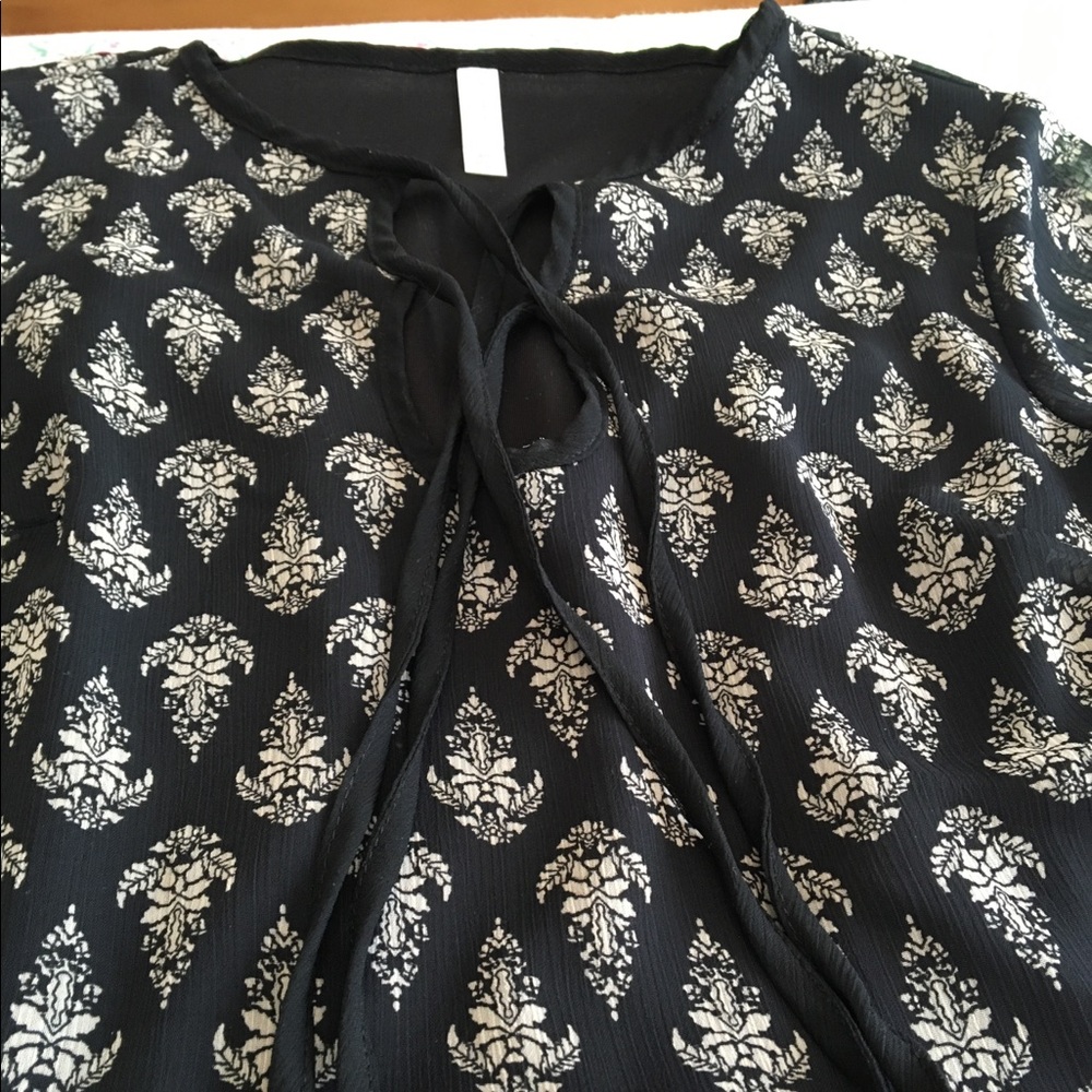 Patterned Mini Dress - Picture 6 of 7